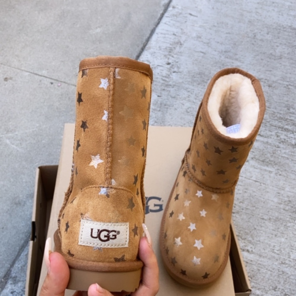 UGG AUTHENTIC KIDS STAR BOOTS Sz 3,4 new - Picture 2 of 13